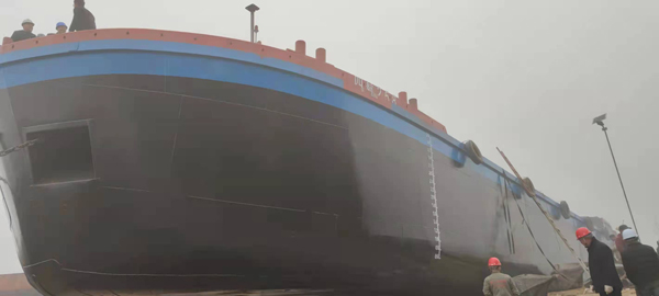 恭喜李老板船只下河，船號（四航258）